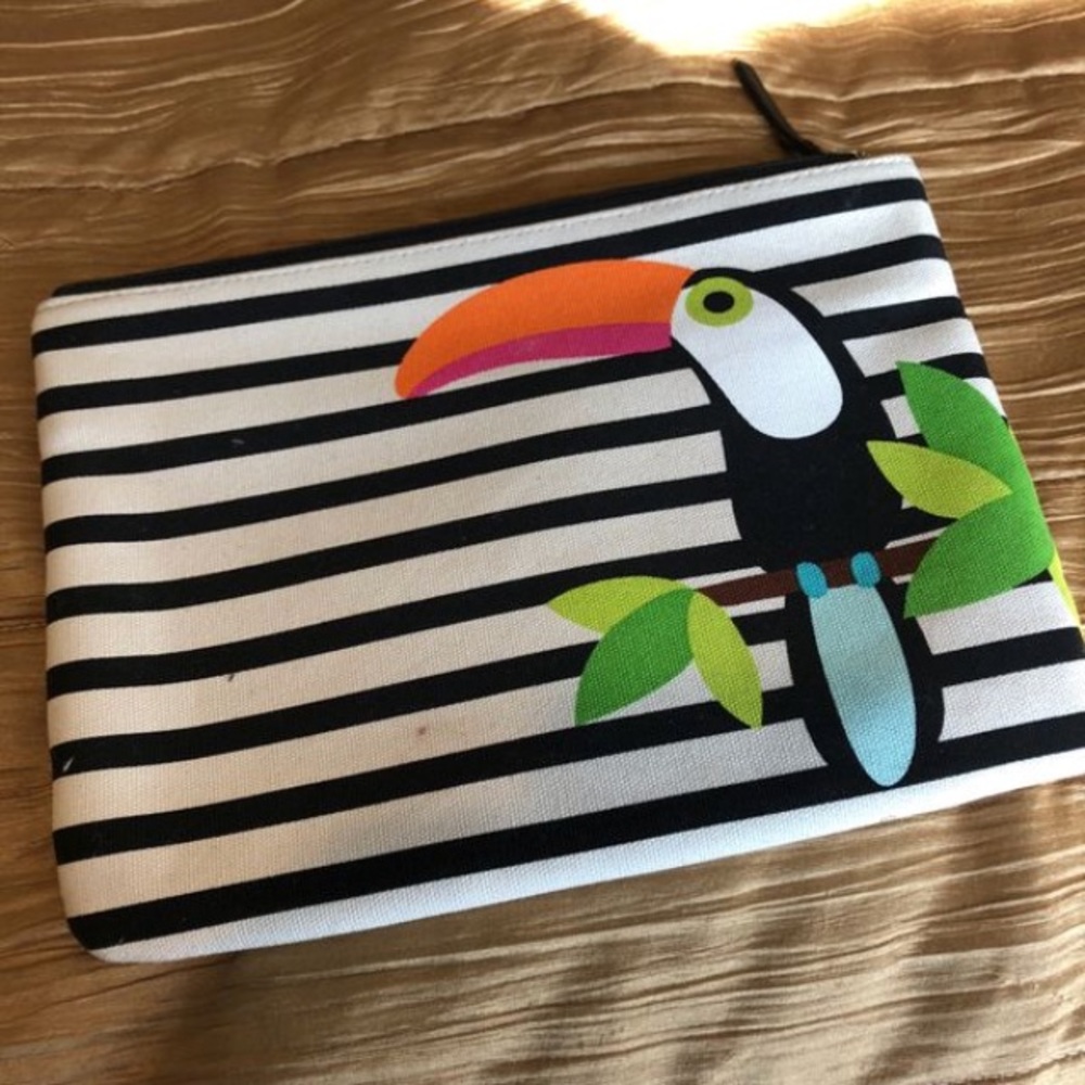 Kate spade pouch